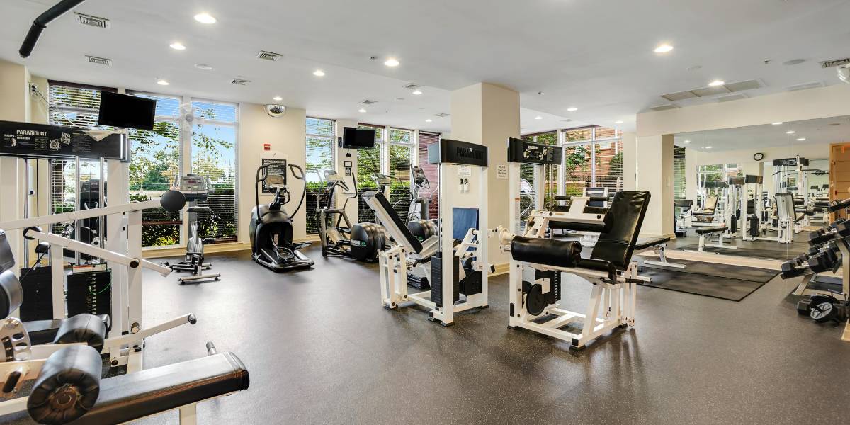mukkis gym equipment veraltetes fitnessstudio